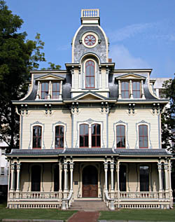 Heck-Andrews House, Raleigh. Courtesy of the National Park Service. 