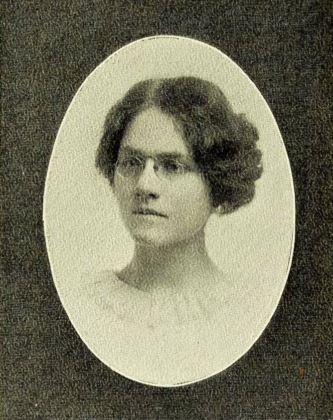 Yearbook photograph of Annie V. Scott in the 1914 Carolinian.