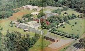 (Click to see larger) Campus,1968. Image courtesy of Gradatim. (Click to see larger) Campus,1968. Image courtesy of Gradatim.