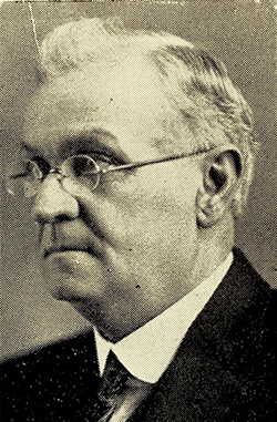 A photograph of Edwin Lee Middleton published in 1928. Image from the Internet Archive.