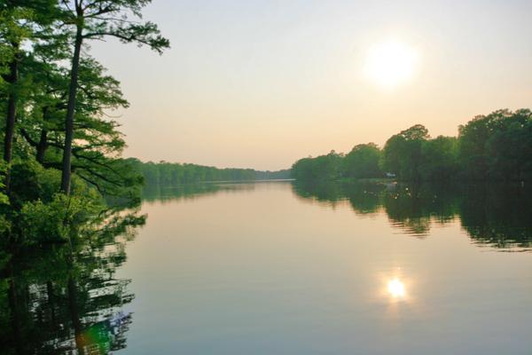 <img typeof="foaf:Image" src="http://statelibrarync.org/learnnc/sites/default/files/images/meherrinriver.jpg" width="600" height="400" /> <img typeof="foaf:Image" src="http://statelibrarync.org/learnnc/sites/default/files/images/meherrinriver.jpg" width="600" height="400" />