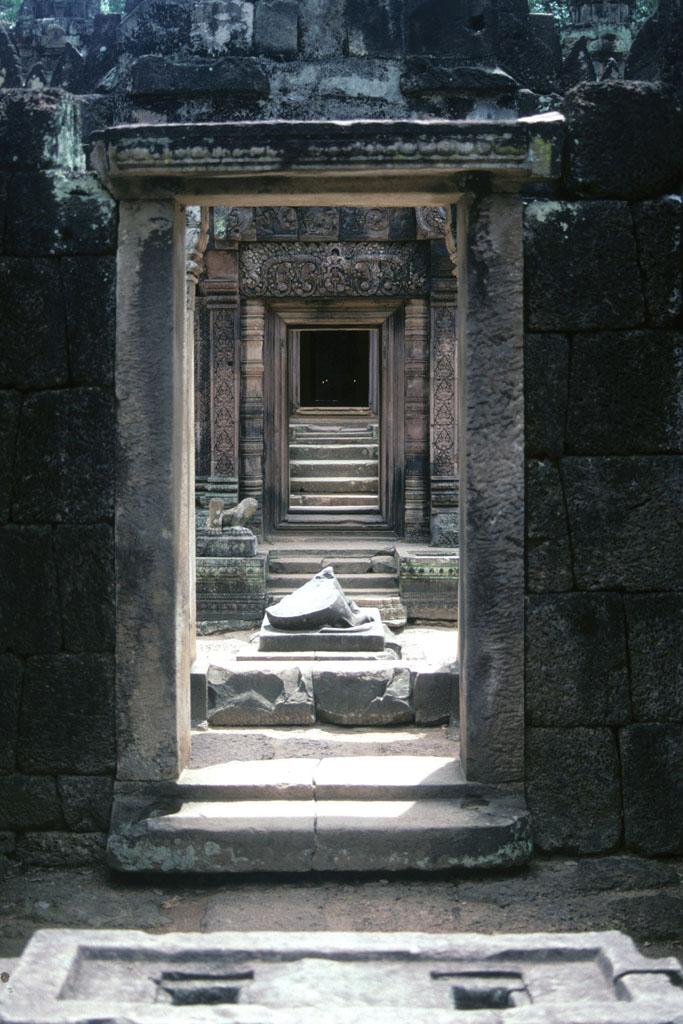 <img typeof="foaf:Image" src="http://statelibrarync.org/learnnc/sites/default/files/images/vietnam_207.jpg" width="683" height="1024" alt="Banteay Srei Temple" title="Banteay Srei Temple" />