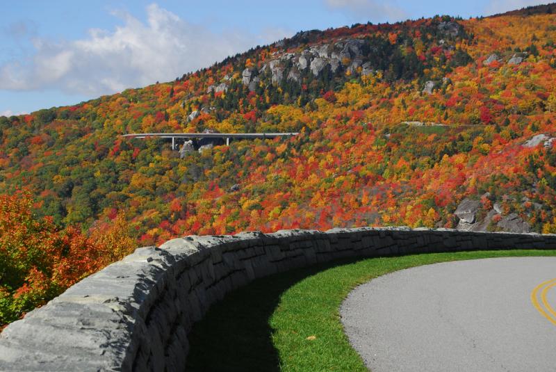 Linn Cove Viaduct on the Blue Ridge Parkway Linn Cove Viaduct on the Blue Ridge Parkway