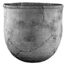 <img typeof="foaf:Image" src="http://statelibrarync.org/learnnc/sites/default/files/images/L304.jpg" width="164" height="165" alt="Pottery vessel from Rockingham County, NC" title="Pottery vessel from Rockingham County, NC" />