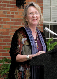 Kathryn Byer accepting an award at the NC Literary Hall of Fame. Image from Flickr user -ted/twbuckner. 