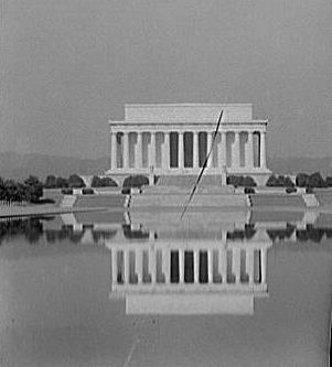 Lincoln Memorial. Early morning with Lincoln Memorial reflecting in water. Image Courtesy of Library of Congress. 