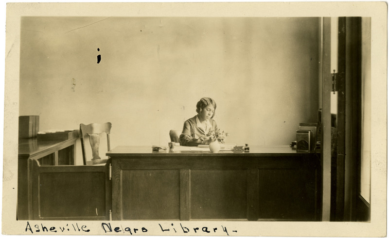 Photograph of of the front desk of the Asheville Library for African Americans