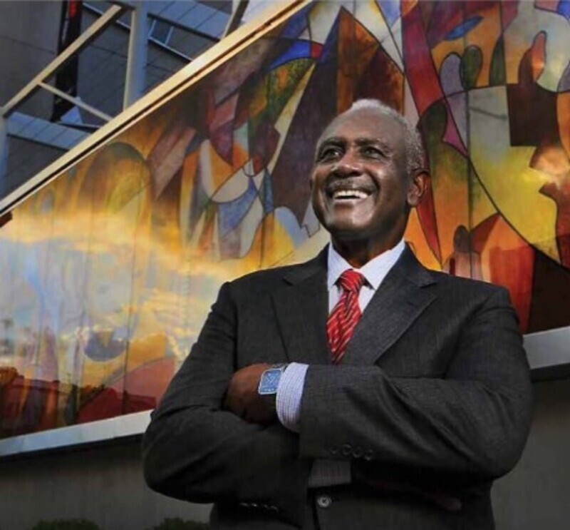 Article section that focuses on former mayor of Charlotte, Harvey Gantt