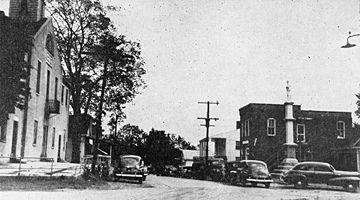 Street scene, Gatesville, NC, Courthouse and Confederate Monument (from State mag, 25 Sept 1948, p.14). From General Negative Collection, North Carolina State Archives, call #: N_97_7_150, Raleigh, NC.