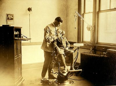 Permanent Dental Clinic, Courthouse, Salisbury, NC, Rowan County, January-March 1919. From the Dr. George M. Cooper Photograph Collection, PhC.41, North Carolina State Archives, call #:  PhC41_F15_169. Raleigh, NC.