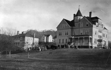 Dorland-Bell School. Image courtesy of Warren Wilson College. 