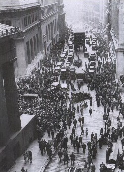 New York Stock Exchange crowds after the 1929 stock market crash.