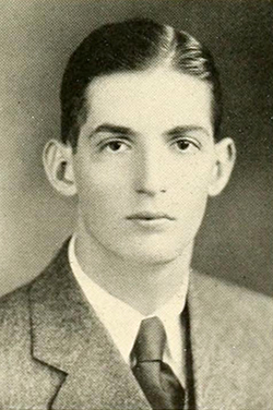 A photograph of Donnell Shaw Holt from the 1929 University of North Carolina yearbook. Image from the Internet Archive.