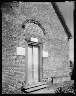 "St. Thomas' Church, Bath, Beaufort County, North Carolina." Courtesy of Library of Congress Prints and Photographs Division Washington, D.C., reproduction #: LC-DIG-csas-02184. 