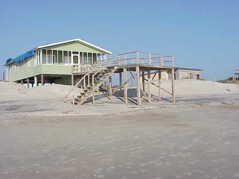 Accreting beach after Floyd