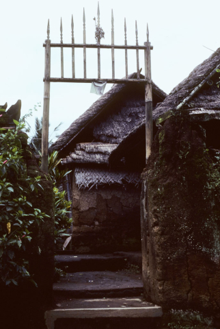 House gate, Penestanan, Bali