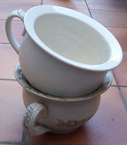 Chamber pots