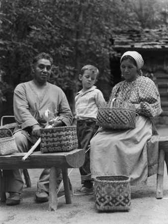 Cherokee basket weavers 