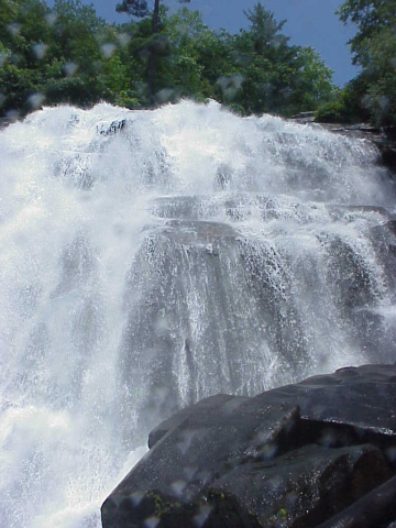 Rainbow Falls spray zone