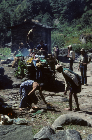 Pilgrims on their way to Muktinaath