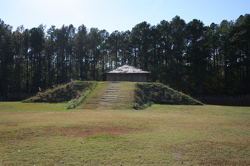 "Town Creek major temple. The earthen mound after which Town Creek Indian Mound is named is the town’s principal structure." Image courtesy of Learn NC;  photo by David Walbert.